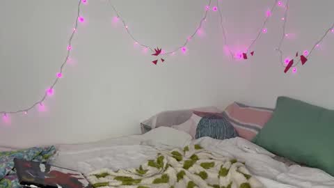 Snapshot of inspirebyeva chatting on January 9, 2:20 pm Eva online show from January 9, 2:20 pm