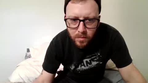 Snapshot of instagraham85 chatting on February 13, 8:55 pm instagraham85 online show from February 13, 8:55 pm