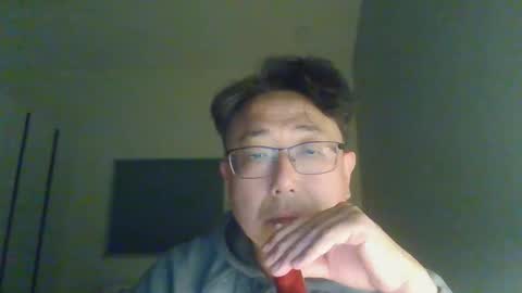 Snapshot of insuclee197641 chatting on April 9, 2:33 pm insuclee197641 online show from April 9, 2:33 pm