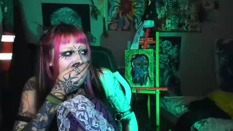 Insunnity666 online show from March 5, 9:11 pm