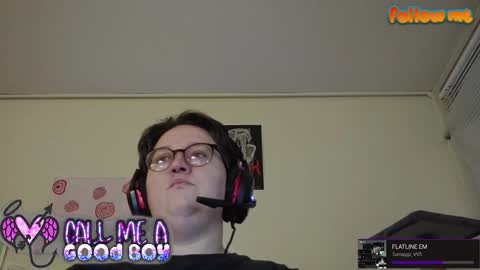 Snapshot of intentkitten chatting on January 8, 2:47 am Reigning Leo online show from January 8, 2:47 am