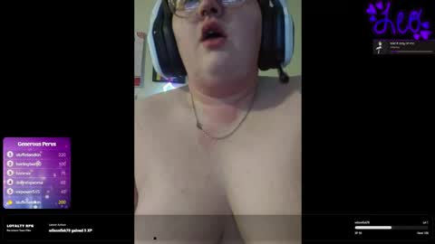 Snapshot of intentkitten chatting on March 21, 8:19 am Reigning Leo online show from March 21, 8:19 am