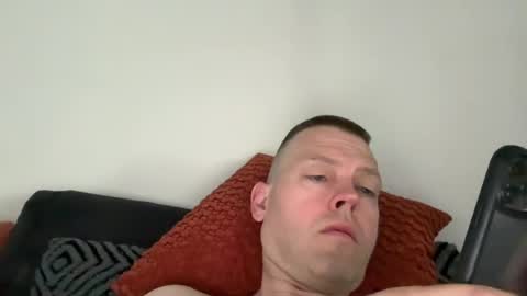 Snapshot of interestedhun chatting on July 21, 7:54 am InterestedHun online show from July 21, 7:54 am