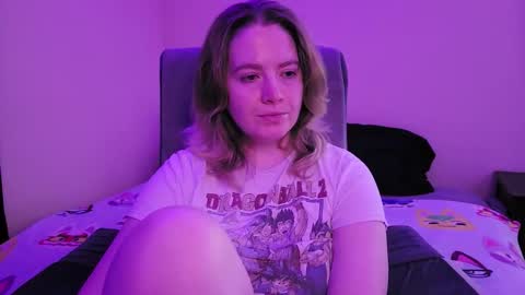 Faye online show from November 1, 3:52 am