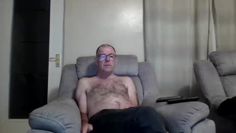 Snapshot of inthemood63 chatting on September 30, 9:42 pm inthemood63 online show from September 30, 9:42 pm