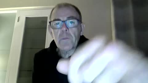 Snapshot of inthemood63 chatting on October 5, 7:23 pm inthemood63 online show from October 5, 7:23 pm