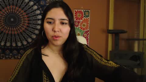 Snapshot of intimatetales chatting on December 8, 7:54 pm Africa online show from December 8, 7:54 pm