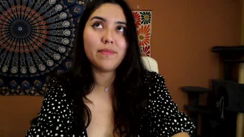 Snapshot of intimatetales chatting on December 17, 5:58 pm Africa online show from December 17, 5:58 pm