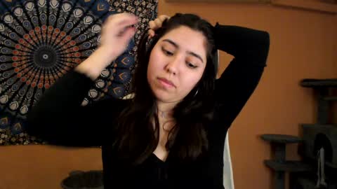 Snapshot of intimatetales chatting on December 19, 6:56 pm Africa online show from December 19, 6:56 pm