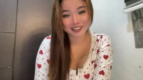 Snapshot of into_the_nightxxx chatting on May 23, 1:59 pm KATH online show from May 23, 1:59 pm