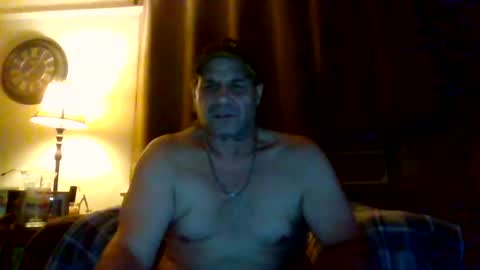Snapshot of inurass2222 chatting on August 8, 1:08 am inurass2222 online show from August 8, 1:08 am