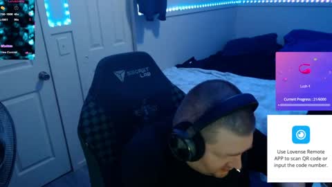 Snapshot of iowaman85 chatting on April 16, 2:45 am iowaman85 online show from April 16, 2:45 am