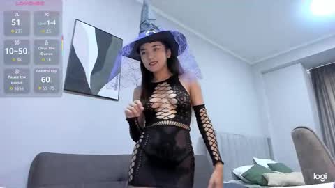 ira_shiratori online show from October 31, 6:25 am