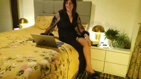 Irena Adler online show from July 17, 11:31 pm