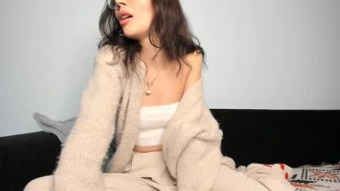 Irene online show from March 3, 10:52 pm