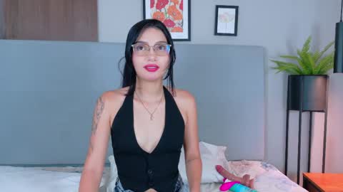 Snapshot of iriataylor chatting on May 23, 3:34 am Iria online show from May 23, 3:34 am