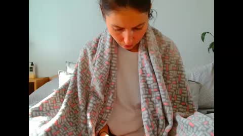 Snapshot of irina9793 chatting on February 3, 9:58 am irina online show from February 3, 9:58 am