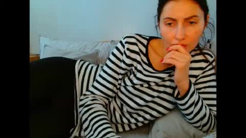 Snapshot of irina9793 chatting on April 15, 8:54 am irina online show from April 15, 8:54 am