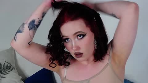 Snapshot of irinaart chatting on December 14, 3:36 pm Irina online show from December 14, 3:36 pm