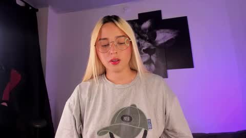 iris online show from September 27, 10:26 pm