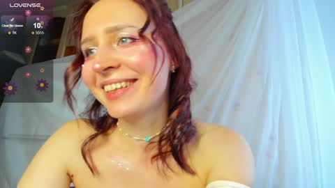 Snapshot of iris_crispy chatting on December 12, 12:33 pm Iris online show from December 12, 12:33 pm