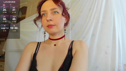 Snapshot of iris_crispy chatting on December 20, 9:11 am Iris online show from December 20, 9:11 am