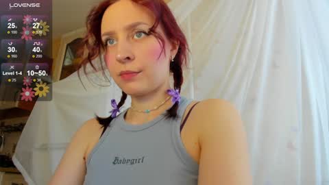 Snapshot of iris_crispy chatting on December 23, 9:27 am Iris online show from December 23, 9:27 am