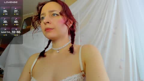 Snapshot of iris_crispy chatting on December 24, 9:17 am Iris online show from December 24, 9:17 am