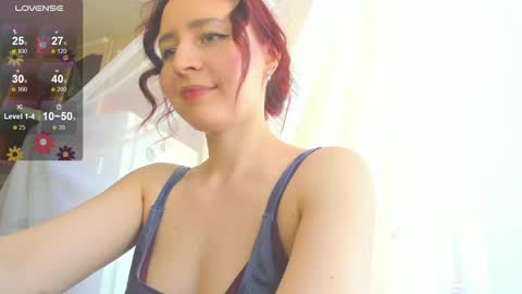 Snapshot of iris_crispy chatting on February 21, 12:17 pm Iris online show from February 21, 12:17 pm