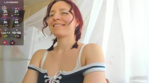 Snapshot of iris_crispy chatting on March 4, 10:02 am Iris online show from March 4, 10:02 am