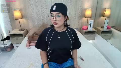 Snapshot of iris_gomez chatting on July 8, 7:51 pm Iris online show from July 8, 7:51 pm