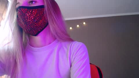 Lily online show from October 15, 11:54 am