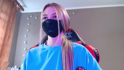 Lily online show from October 19, 12:28 pm