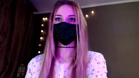 Lily online show from January 13, 5:07 pm