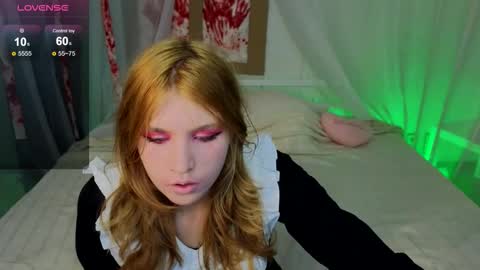 Snapshot of iris_rain chatting on October 18, 10:27 am Iris  online show from October 18, 10:27 am