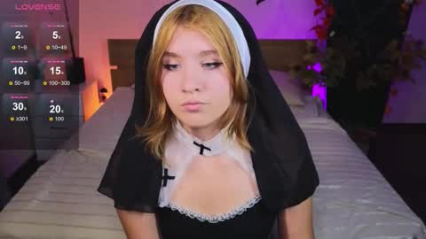 Snapshot of iris_rain chatting on October 20, 9:43 am Iris  online show from October 20, 9:43 am