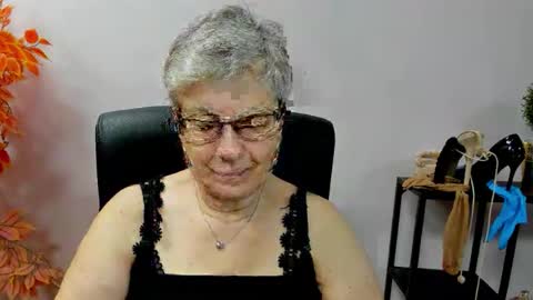 I R I S online show from October 8, 7:06 am