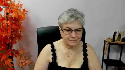 I R I S online show from October 15, 7:08 am