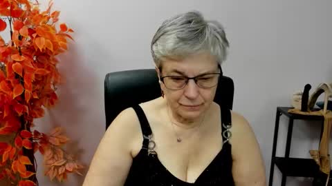 I R I S online show from October 16, 6:25 am