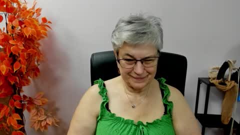 I R I S online show from October 17, 7:33 am