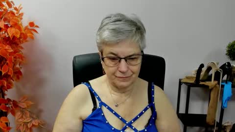 I R I S online show from October 21, 6:14 am