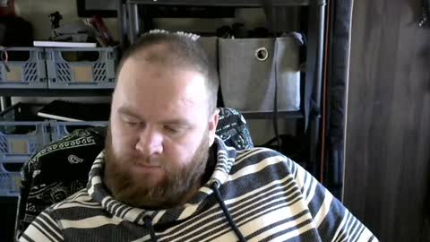 twitter theirishman205 online show from December 22, 1:00 pm