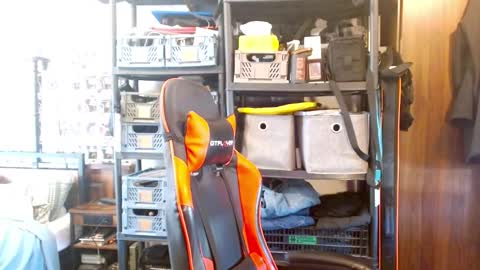 Snapshot of irishdaddy24 chatting on February 1, 12:48 pm twitter theirishman205 online show from February 1, 12:48 pm