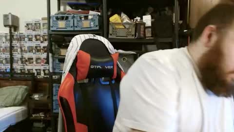 Snapshot of irishdaddy24 chatting on February 6, 4:54 pm twitter theirishman205 online show from February 6, 4:54 pm