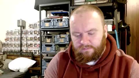 Snapshot of irishdaddy24 chatting on March 4, 6:25 pm twitter theirishman205 online show from March 4, 6:25 pm