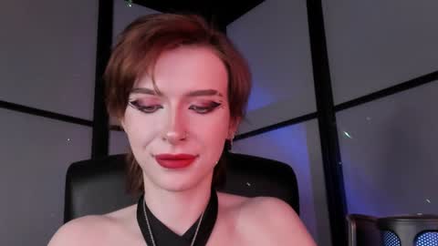 Snapshot of irisice chatting on December 13, 4:27 pm Miss Iris Fansly Miss Iris new inst.  online show from December 13, 4:27 pm