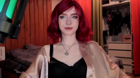 Snapshot of irisice chatting on March 6, 10:52 am Miss Iris Fansly Miss Iris new inst.  online show from March 6, 10:52 am