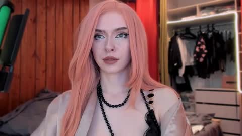 Snapshot of irisice chatting on March 9, 1:26 pm Miss Iris Fansly Miss Iris new inst.  online show from March 9, 1:26 pm
