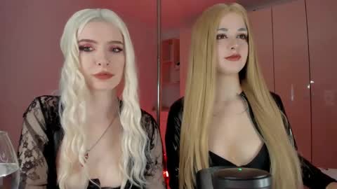 Snapshot of irisice chatting on June 5, 5:29 pm Miss Iris Fansly Miss Iris new inst. online show from June 5, 5:29 pm