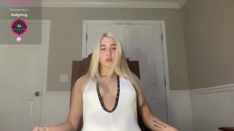 Irispink1 online show from October 22, 12:33 am